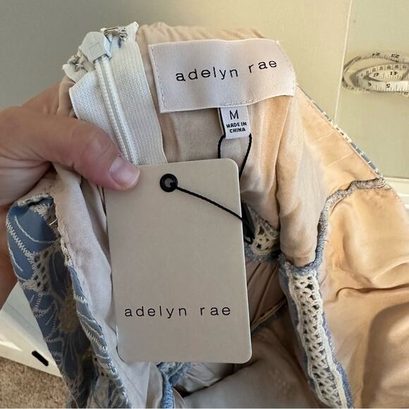 NWT Tuckernuck Adelyn Rae Blue White Lace Crochet Mini Dress Medium - Picture 12 of 12